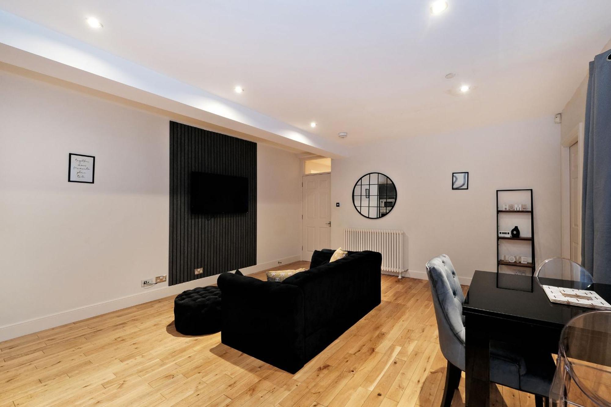 One Of A Kind Historic 3 Bedroom Apartment Aberdeen Eksteriør billede